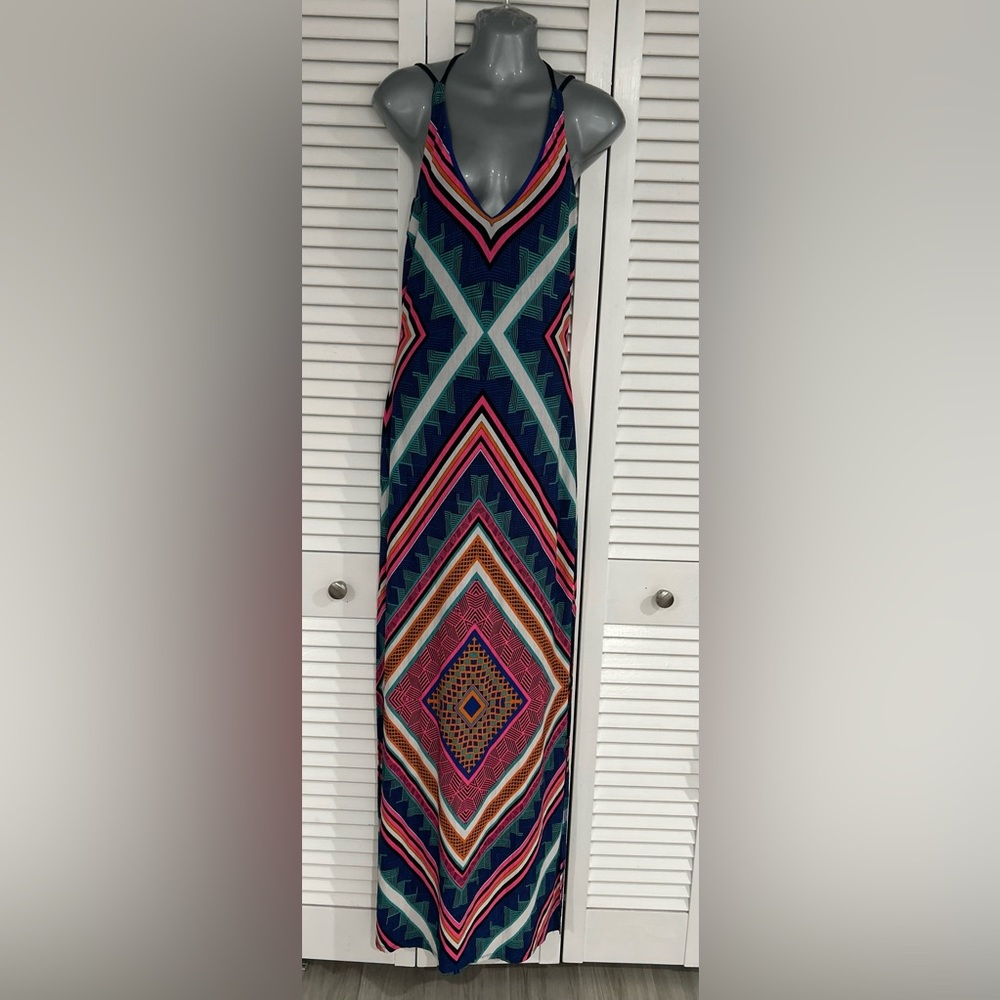 Silvergate geometric stretchy dress size medium